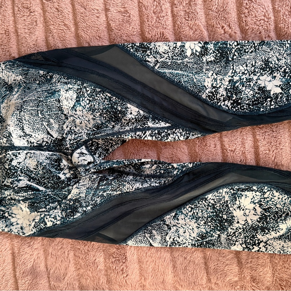 lululemon Patterned Leggins